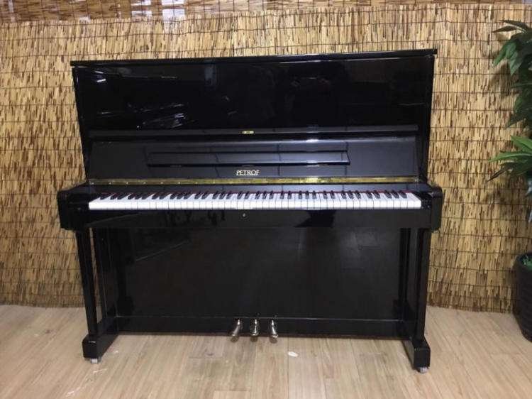 捷克钢琴商是因为什么丢大陆订单？