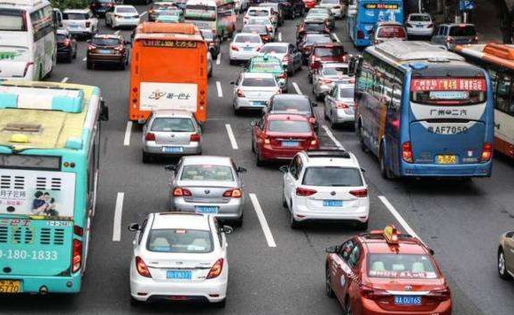 专家建议年轻人不要在通勤上花过多的时间,你能接受最长的通勤是多久?