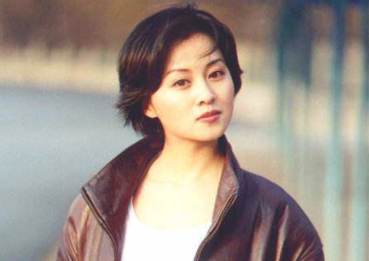 计春华因为演坏人而出名，你知道他娶了《还珠格格》里的谁吗？