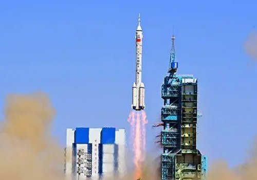 神舟十四号3名航天员顺利进驻天和核心舱，神舟十四号肩负哪些使命？