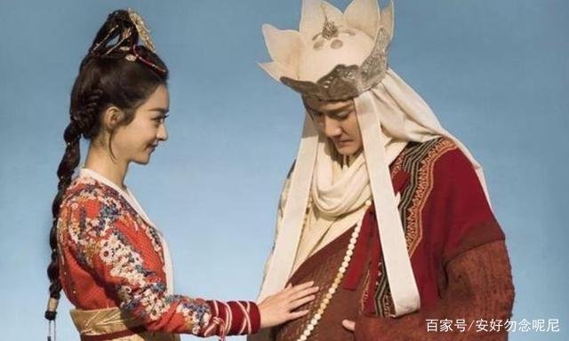 冯绍峰官宣离婚后首发声，被曝和赵丽颖正请律师做财产分割，你怎么看？