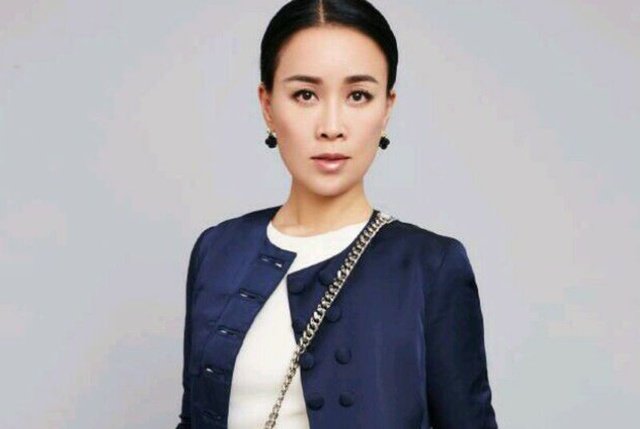 那英是满族什么旗