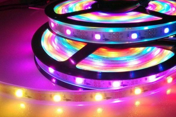 omin是哪一种灯光?