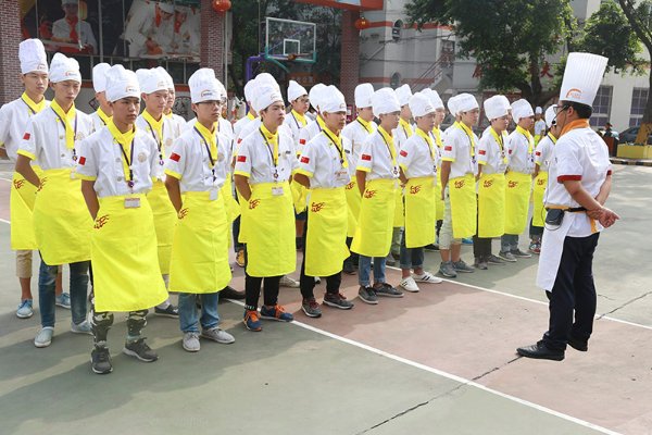 重庆新东方烹饪学校学费多少