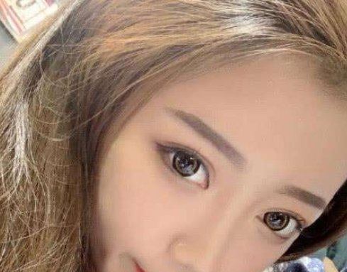 小伊伊老公是白小白吗