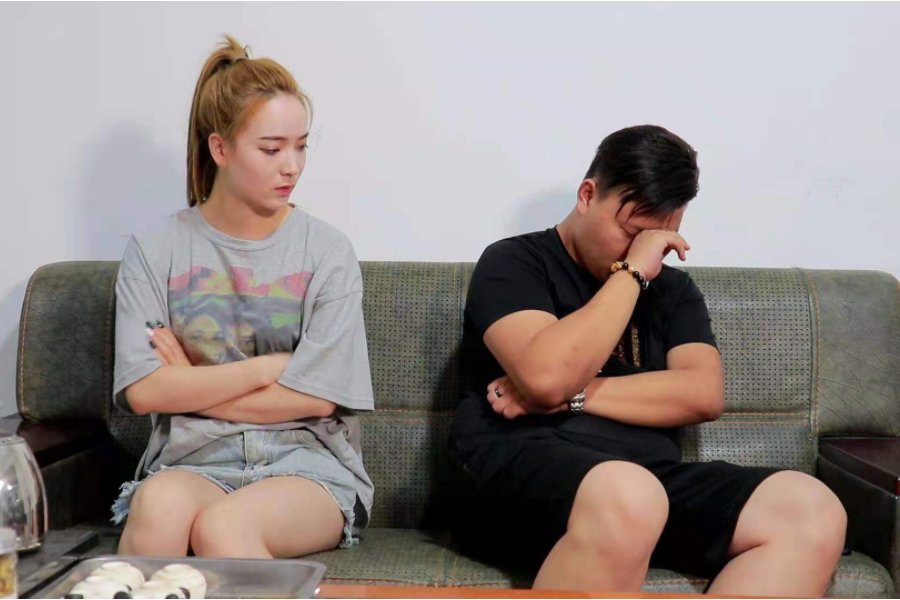 爸的比老公大两倍儿媳妇叫什么呢