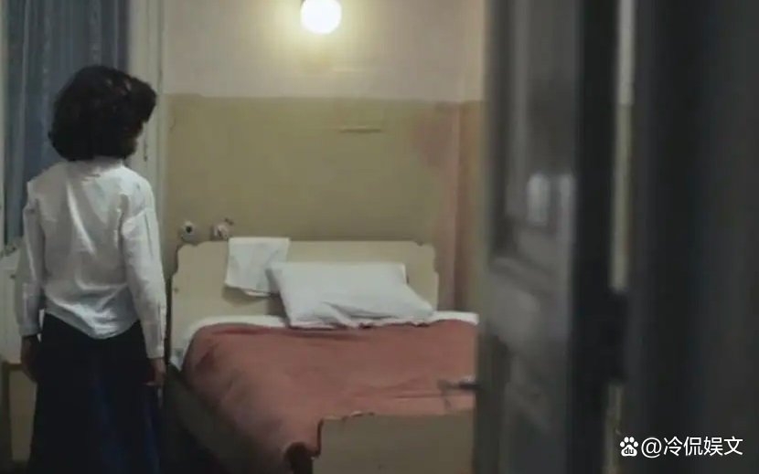 好邻居是福，坏邻居是祸，男子借故骗来房门奸污女邻居，应当如何判？