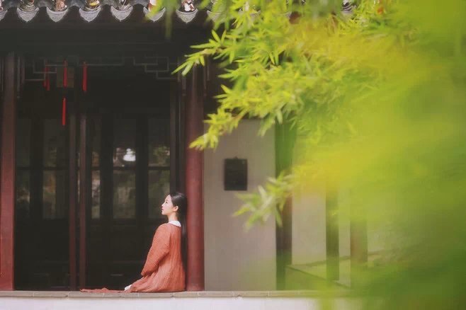 鲜花满月楼的歌词