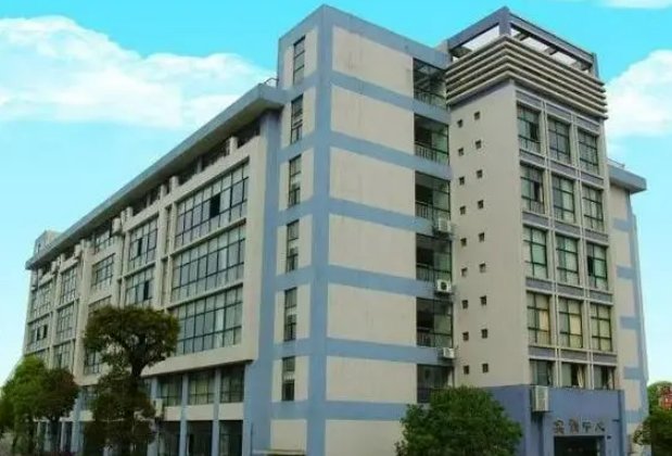 有哪个中专学校比较好啊。