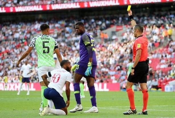 C罗假摔,历届世界杯都有哪些著名的假摔事件?