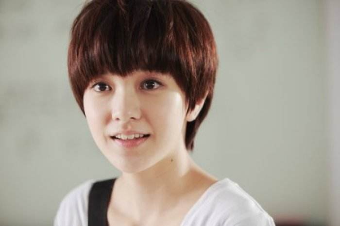 郭采洁《你在不在》歌词