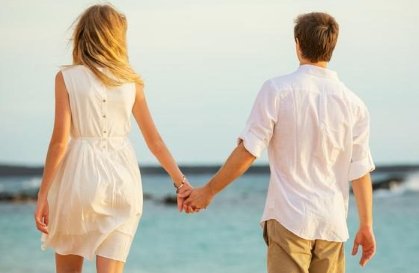 女人是男人的未来完整句子