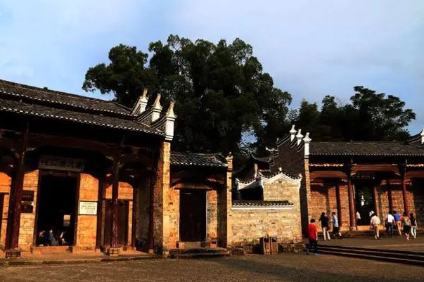 第l5课八角楼上