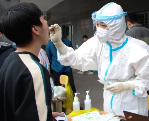 听我说谢谢你出自什么梗？