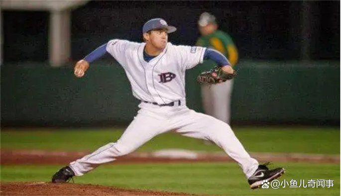 棒球中投手向捕手摇头是什么意思？