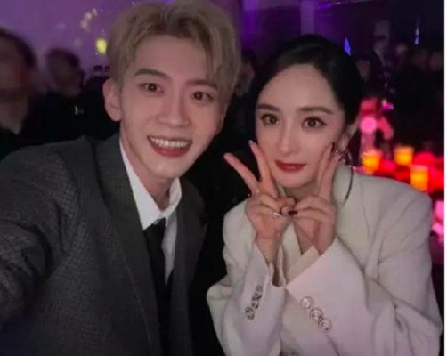 费启鸣找杨幂合影成功了？