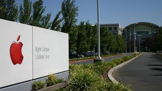 iphone标志为什么被咬一口？？