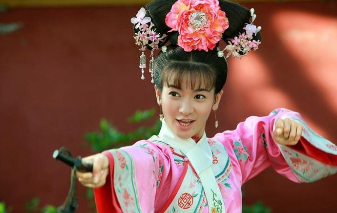 在新《还珠格格》里小燕子过生日是在哪一集？