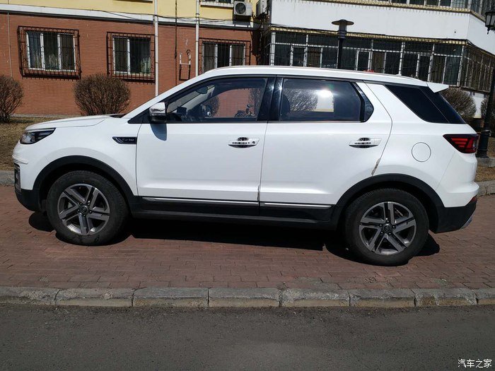 用尺寸来说一下爱车长安CS55内部事实空间