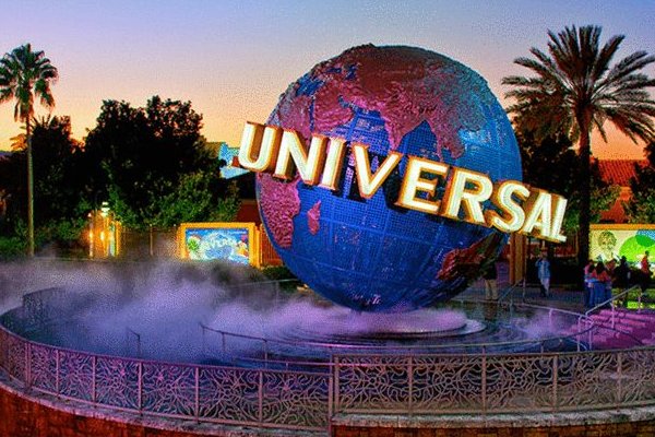 北京环球影城周边出租魔法袍7天流水2万，环球影城还带火了哪些生意？