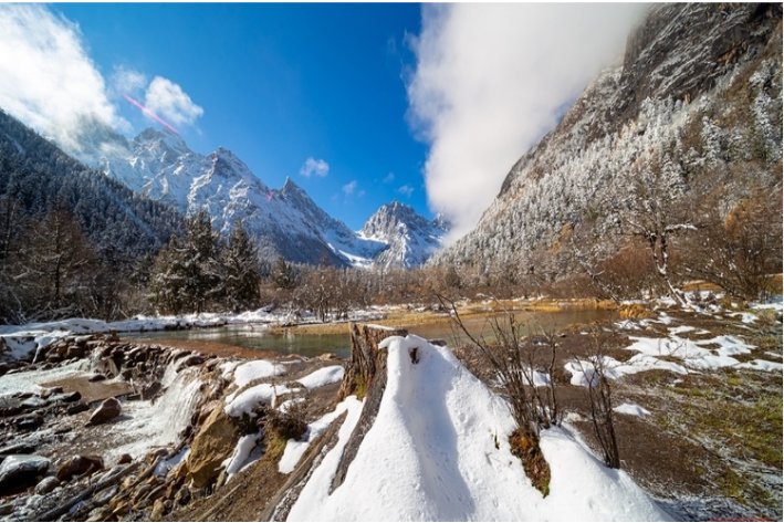 寒月指的是什么月