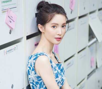 金晨被饿的头昏眼花，下台后只想干饭，她对食物有多热衷？