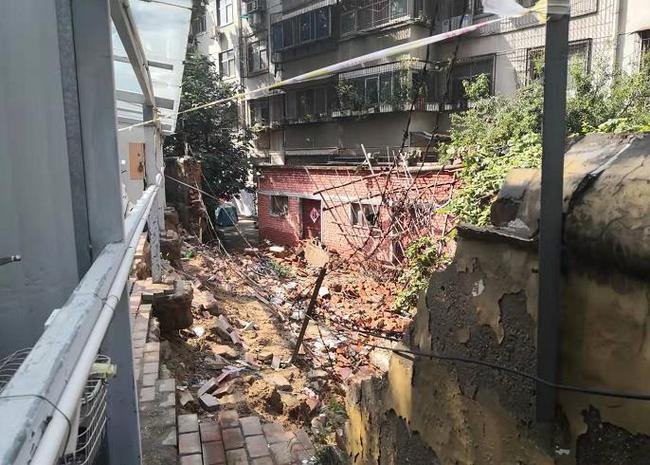 郑州一小区倒下一堵墙，维修费竟要129万，物业的预算合理吗？