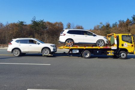 道路事故救援拖车多少钱