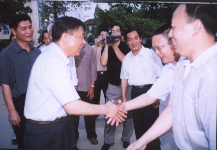 王太华的相关信息