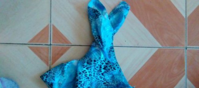 方巾怎么打玫瑰花