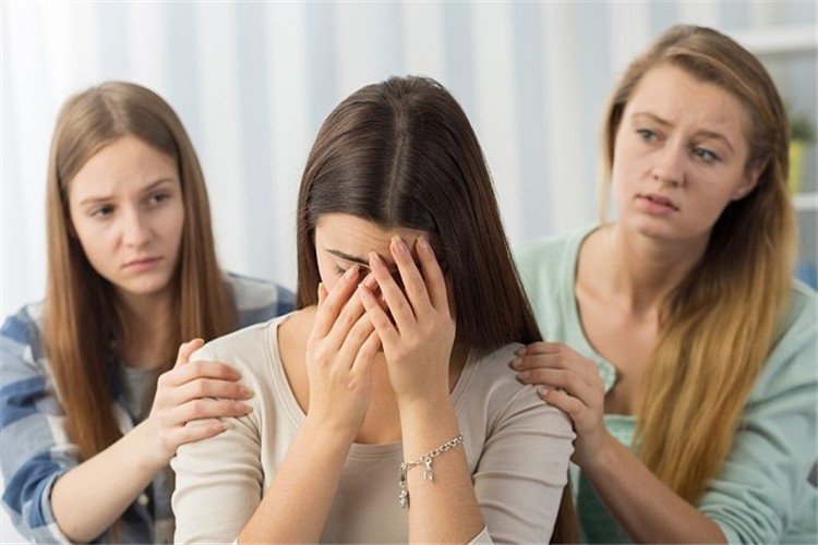 结婚后，我们的婚房被朋友给住了，怎么办呀？