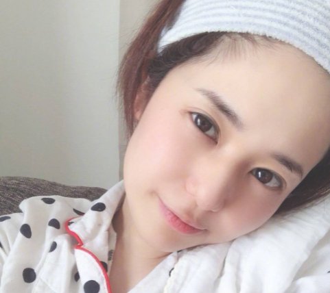 苍井空被传出感染上了新冠，两岁的双胞胎儿子也被感染，她老公也感染了吗？