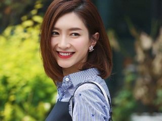 江疏影把演员吴刚误听成神话人物，吴刚的回复你觉得高情商嘛？