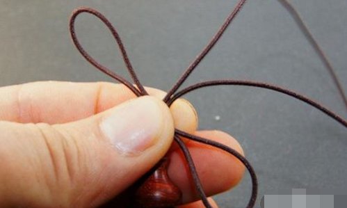 穿星月菩提常见的打结方法