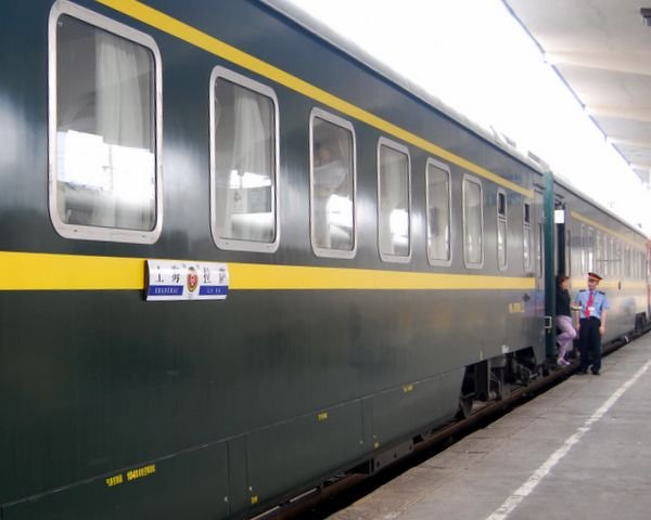 买火车票必须要身份证吗,有身份证号行吗