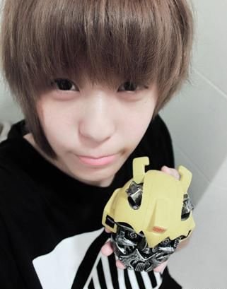 求几张好看的非主流小孩子电脑桌面壁纸 要高清的 1280x800 左右的 谢谢！