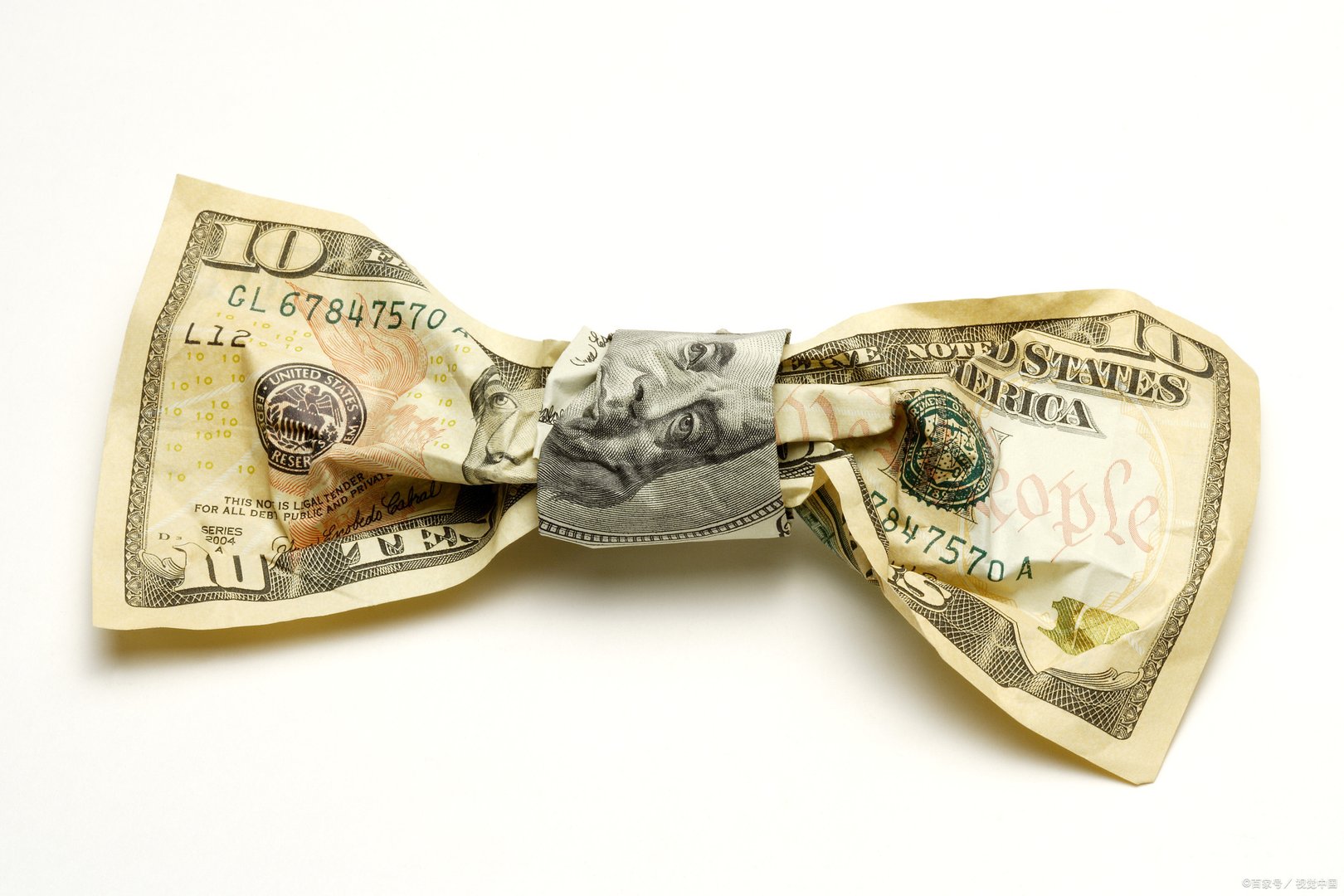 2022年人民币大幅贬值原因