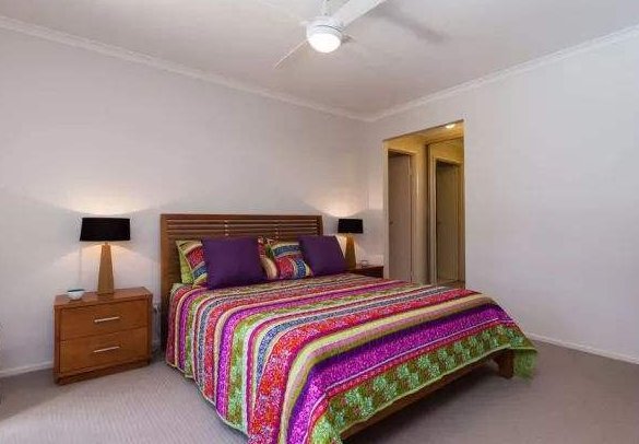 儿子报警称被父亲用摄像头监视，孩子有什么隐私竟为此害怕？