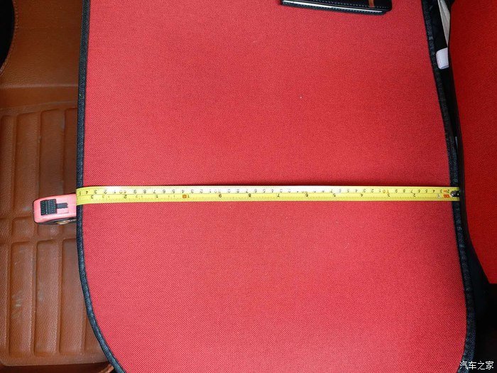 用尺寸来说一下爱车长安CS55内部事实空间