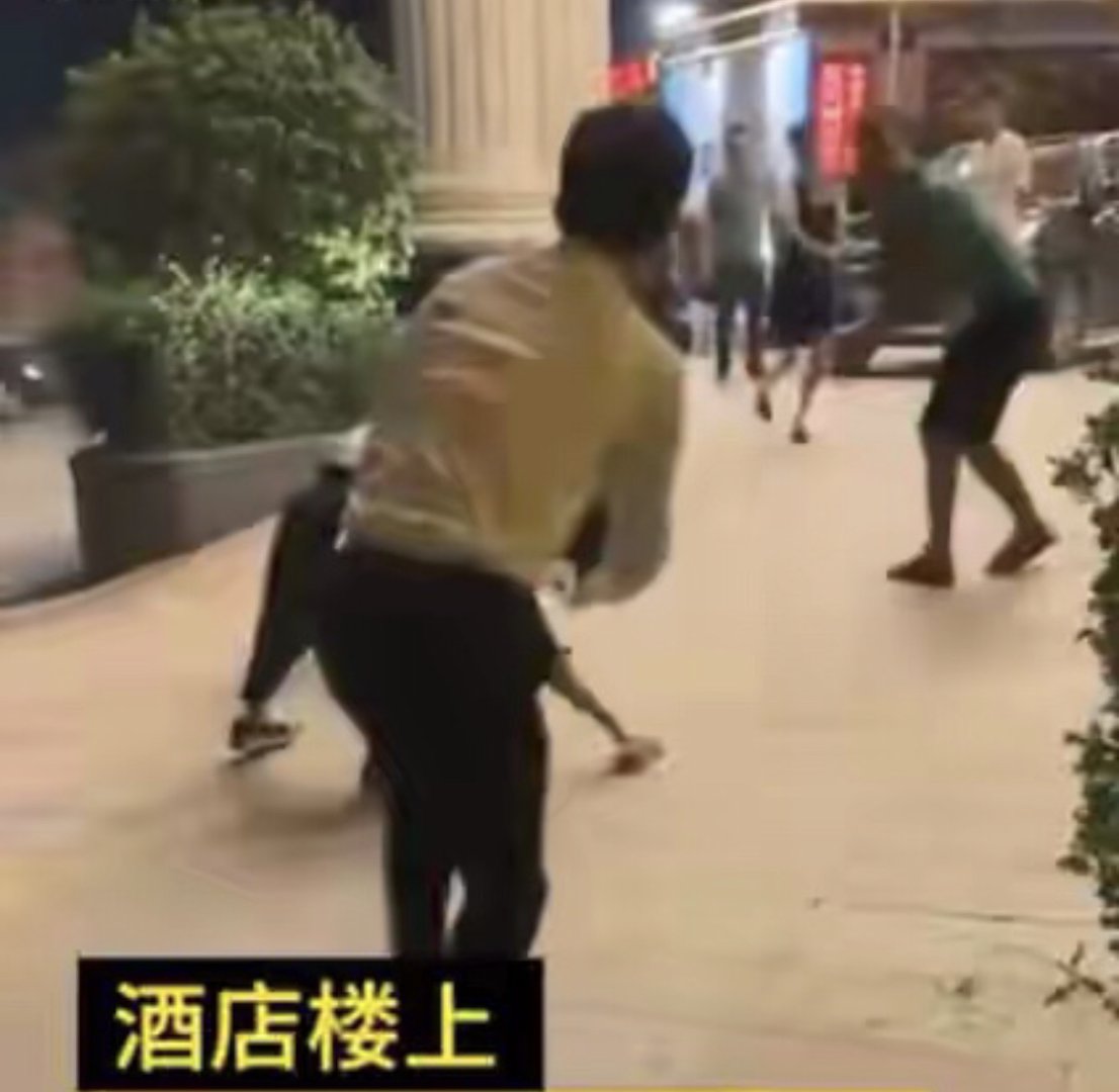 广西一酒店夜晚突降钞票雨,具体是怎么一回事?