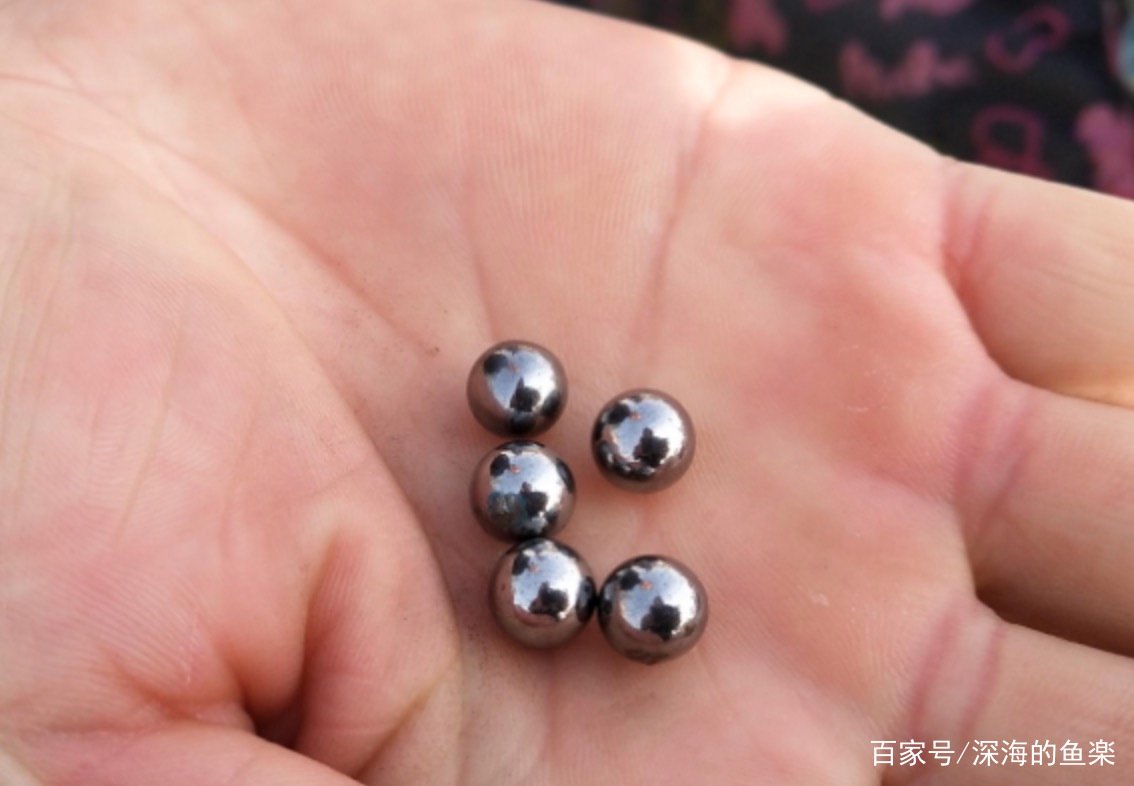 湖北武汉一小区遭近千颗钢珠袭击，嫌疑人已被抓获，嫌疑人为何疯狂作案？