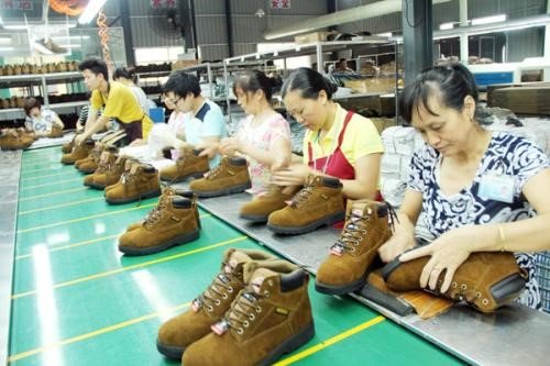 越南鞋厂百人中毒，鞋厂里面哪些环节可能引起中毒？