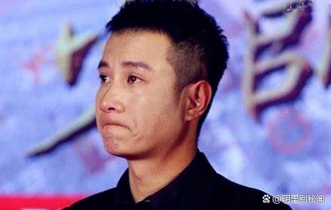 文章提起姚笛落泪被问到爱情中更爱谁，他的回答太经典，怎么回答的呢？