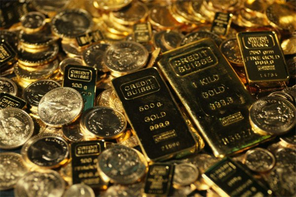 金饰的价格每克涨了20多元，在这样的情况下，我们能买金条还是金饰？