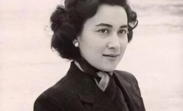 赌王一生共有四位太太，有人来讲讲他这四段情史是什么样的吗？