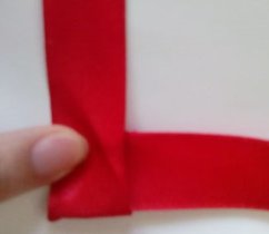 彩带玫瑰花手工制作方法