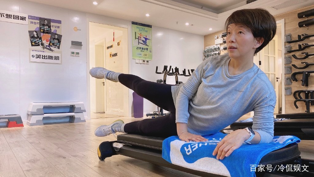 曾经的音乐天后，为嫁日本人改了国籍，落魄后还想回国继续捞金，她是谁？