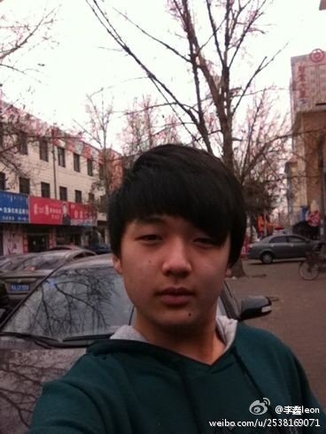 《变形计》之《阳光的背后》李鑫图片