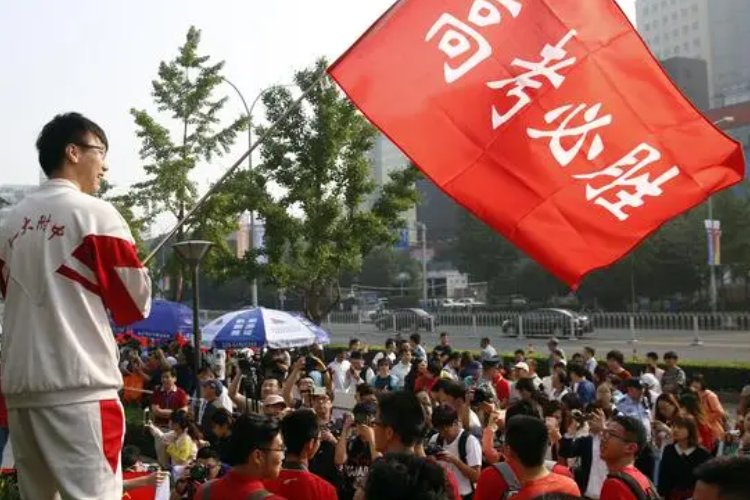 丢准考证、身份证过期、走错考点……今年高考,这些新闻还是来了