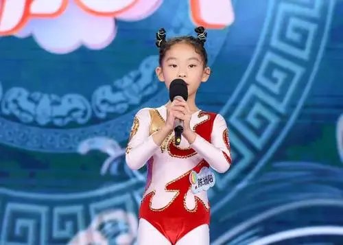 成都女孩一天连破三项世界纪录,她是如何做到的?